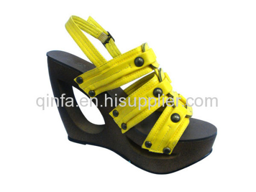 hollow wedge shoe