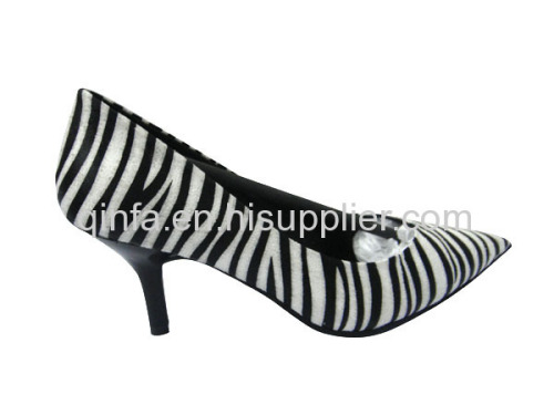Zebro Pointed heel shoe
