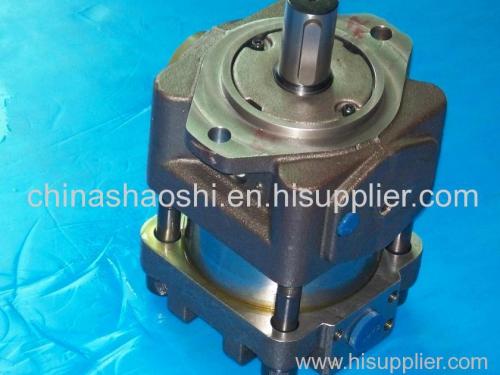 QT42 Oil Pump