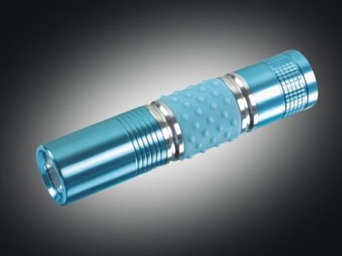 Mini AA battery LED flashlight