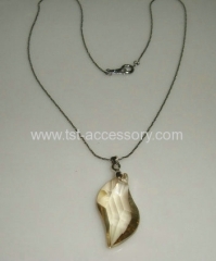rhombus crystal pendant necklace