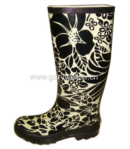 woman fashion boots