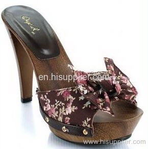 Bow Slipper Sandal