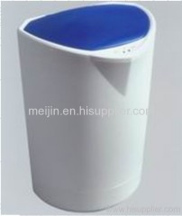 8L plastic sensor dustbin