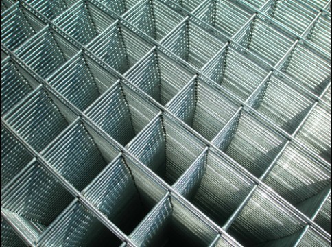 Welded wire mesh panel