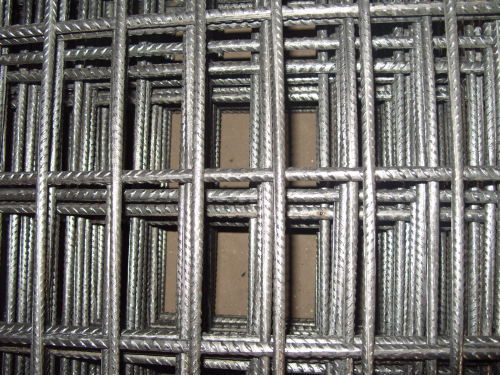 Welded wire mesh panel