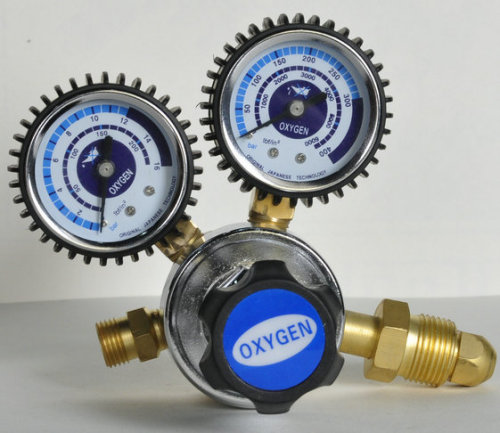 Oxygen regulator