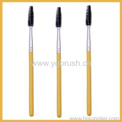 Eyelash brush