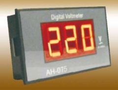 Digital LED Voltmeter