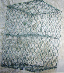 Hexagonal wire mesh net