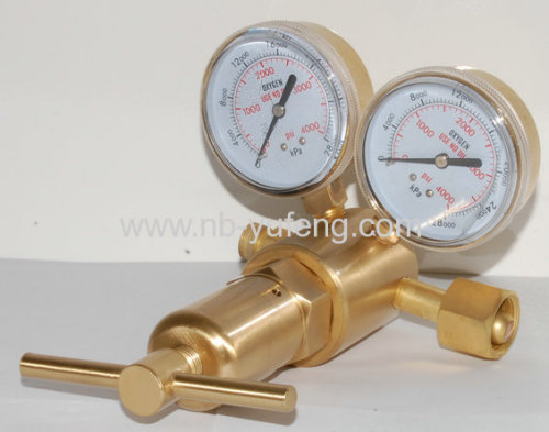 Oxygen regulator