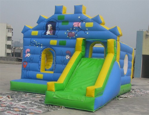 Blue wall combo bouncy castle, bounce house