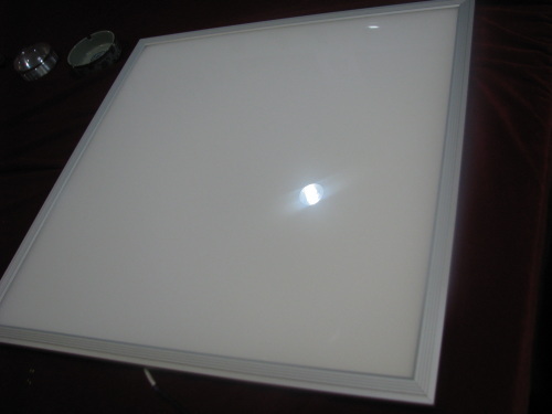 Undimmable LED panel light 18W