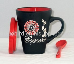 Matt color coffee mug with lid