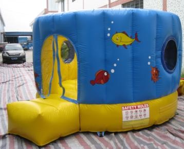 IC-624 Min bouncy castle