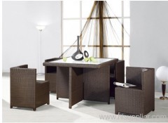 poly rattan dining set