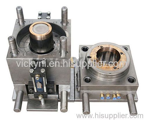 Plastic injection mould