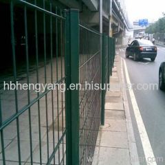 Welded mesh fence