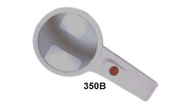 Magnifier with flash light