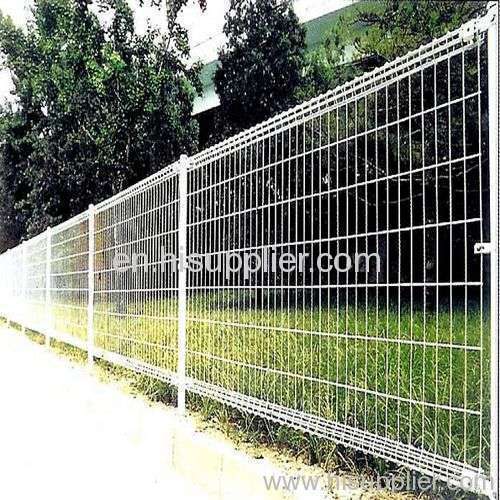 Welded mesh fence
