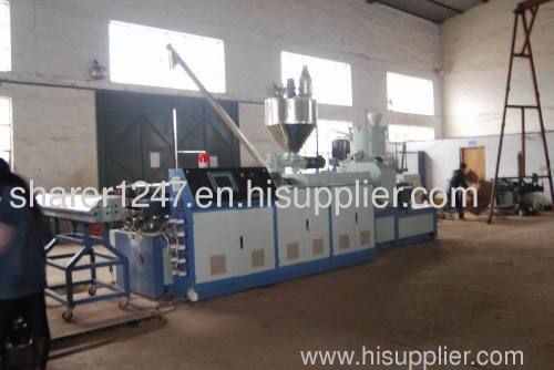 sheet extruding machine