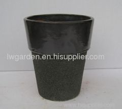 Ceramic flower pot