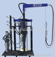 Glass sealant extruder