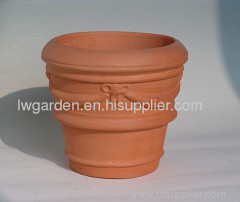 Small terracotta plant pots