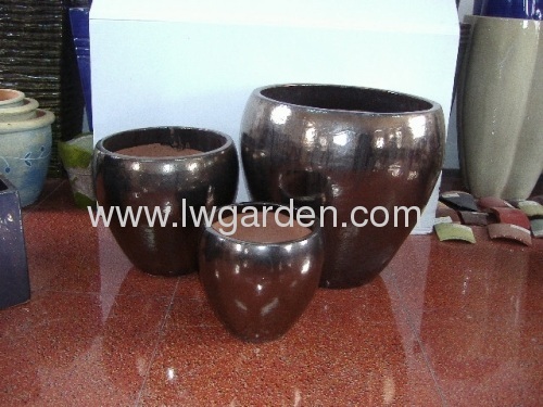 Outdoor flower pots