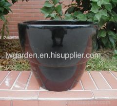 Ceramic garden pots