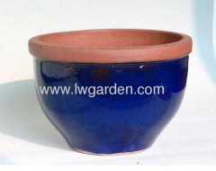 Ceramic pots