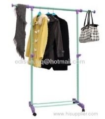 Extendable garment rack