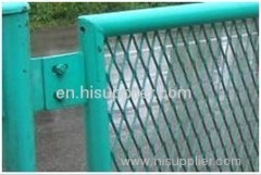 Expanded metal mesh fence