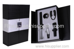 latest wine gift set with accessories