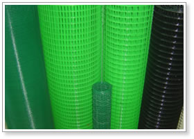 PVC coated welded wire mesh fence