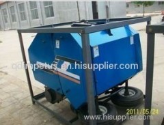 Round hay baler