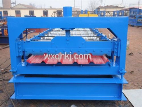 roof panel forming machine