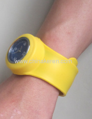 Hot Sell Fashion Silicone slap watch