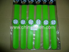 Hot Sell Fashion Silicone green slap watch