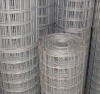 Welded wire mesh fence