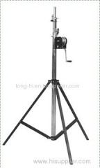 crank up lighting stand