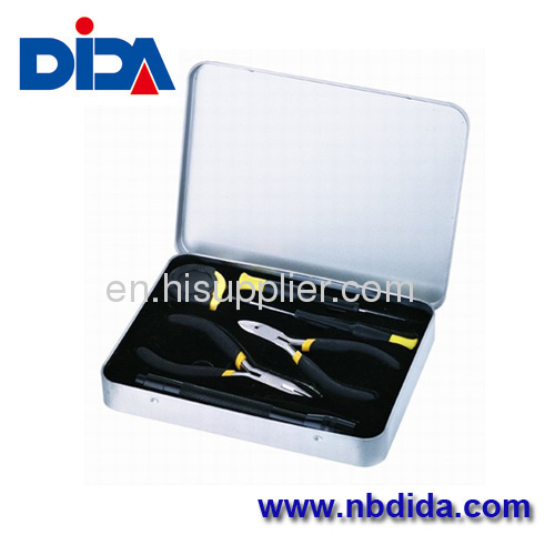 7PCS Carbon steel gift tool kit with meta l tool case