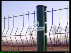 wire mesh fence