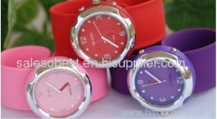 fashion new silicone slap/snap on watch for everyone