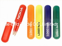 plastic pens set