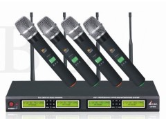 UHF 4 Channels Wireless Microphone