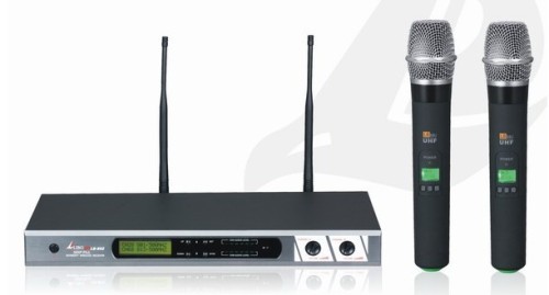 UHF wireless microphone