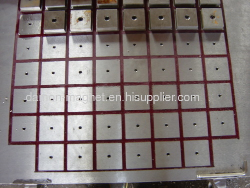 mould clamp; electronic magnet clamping