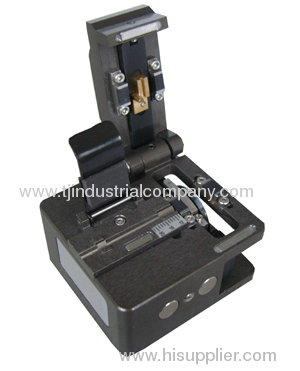 Optical fiber cleaver or fiber cutter