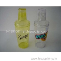 Plastic shaker